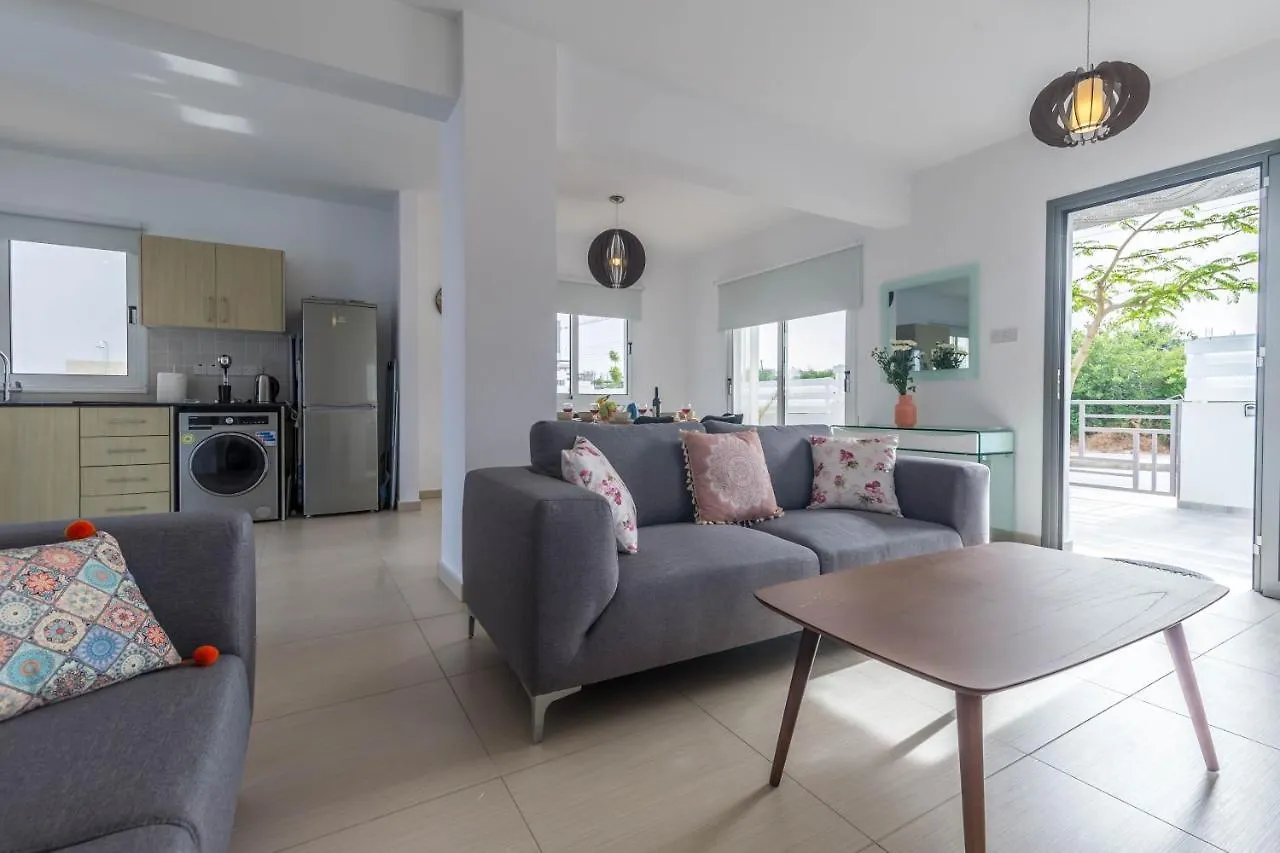 Nissini Villas 2 Ajia Napa 0*,